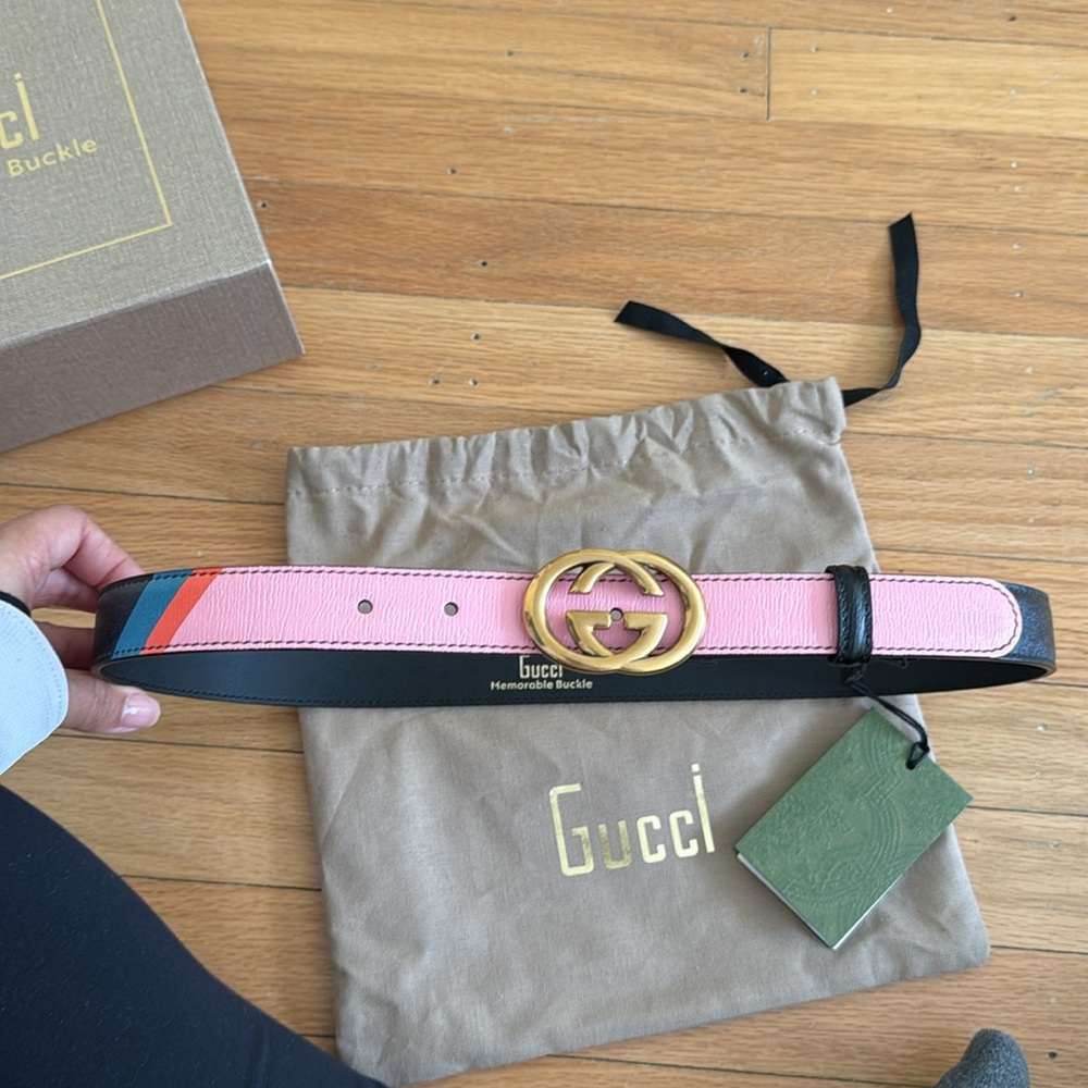 BNIB BNWT Gucci Memorable Buckle Belt Size 80 Black and Pink Leather